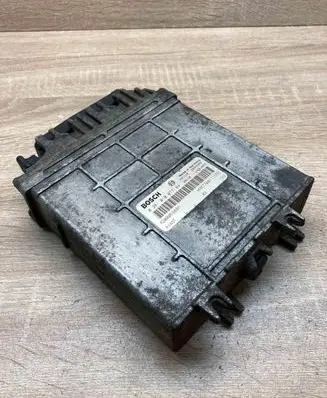 Renault Scenic I Engine control unit/module ECU HOM7700111552 0281010077 WithPlug