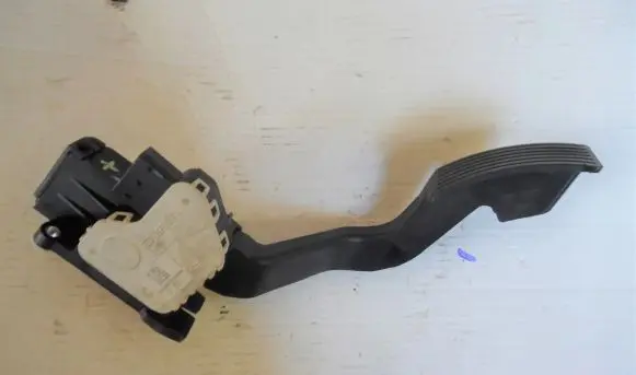 Citroen Jumper Accelerator throttle pedal 1369473080