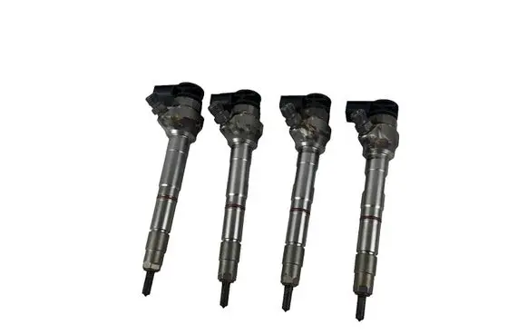 Volkswagen Golf VIII Fuel injector 05L130277E 0445110835