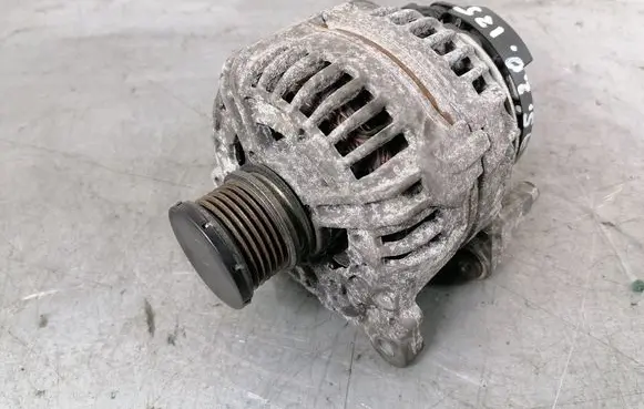 Audi A5 8T 8F Generator/alternator 03G903016E