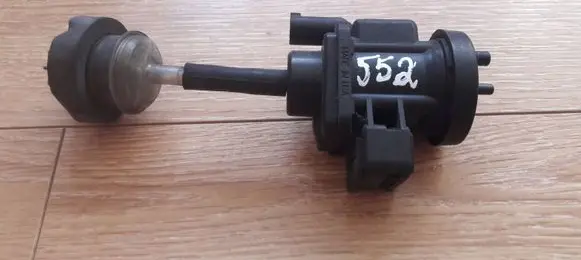 Mercedes-Benz C W203 Turbo solenoid valve A0005450427