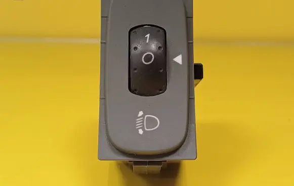 Renault Laguna II Headlight level height control switch 8200032953