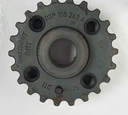 Volkswagen Golf VI Timing chain sprocket 03P105263A