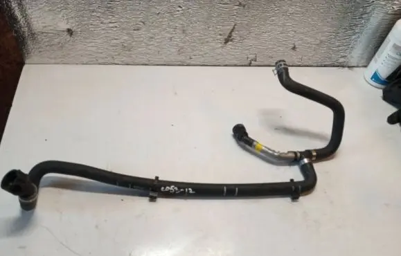 Volvo V60 Engine coolant pipe/hose 31319852