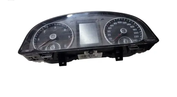 Volkswagen Touran II Speedometer (instrument cluster) 1T0920871D