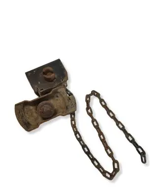 Toyota Hilux (AN10, AN20, AN30) Spare wheel mounting bracket 