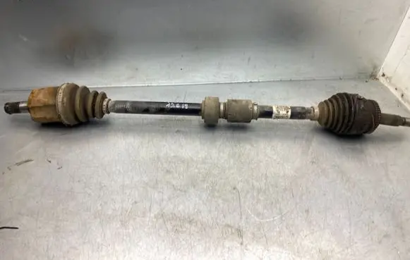 KIA Ceed Front driveshaft 495001H210