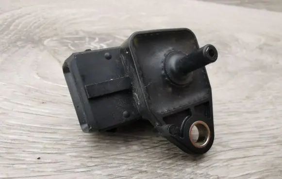 Audi 100 S4 C4 Air pressure sensor 046130385A 0798003260