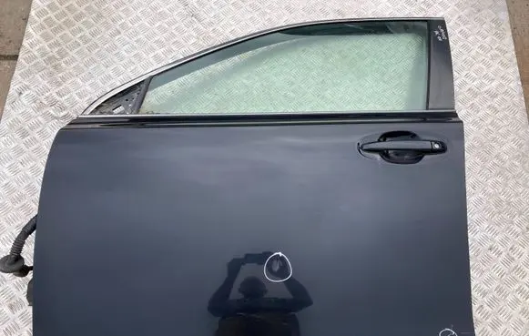 Subaru Outback Front door