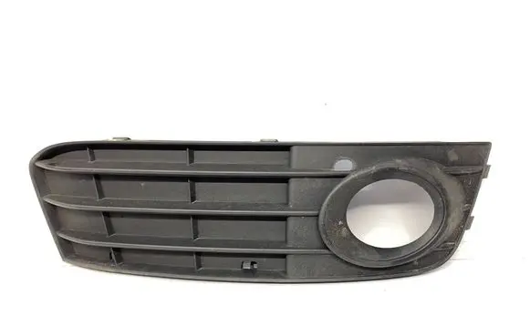 Audi A4 S4 B8 8K Front fog light trim/grill 8K0807682A