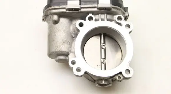 Volkswagen Golf VII Throttle valve 04E133062T