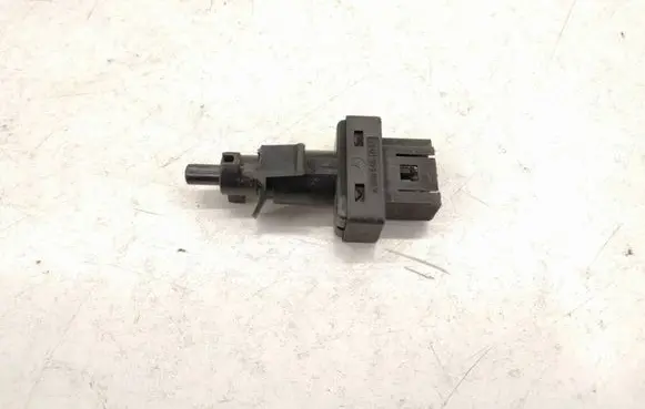 Mercedes-Benz E W211 Brake pedal sensor switch 0065451014 A0065451014