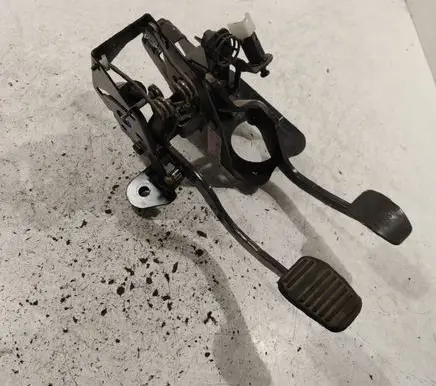 Renault Espace - Grand espace IV Pedal assembly 8200139603