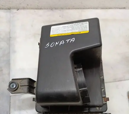 Hyundai Sonata Air filter box 281103K010 281123K010