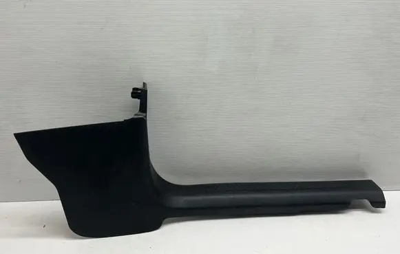 Ford Explorer VI Front sill trim cover LB5BS13200 109190681