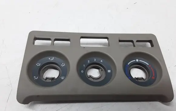 Land Rover Freelander Climate control/heater control trim 