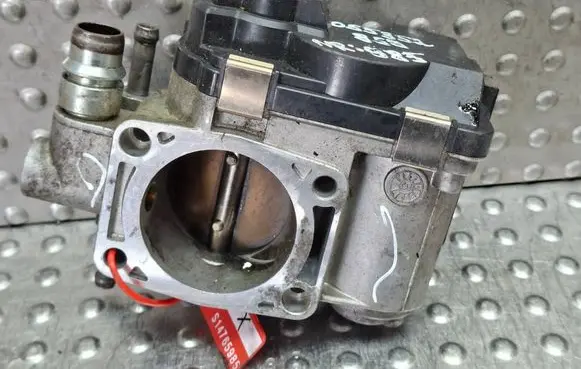 Opel Astra H Throttle body valve S14765985 055352858