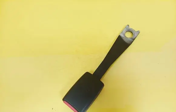 Suzuki Liana Front seatbelt buckle 