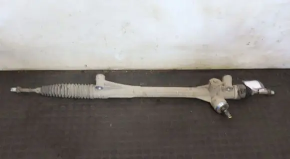 Toyota Verso Steering rack 0033