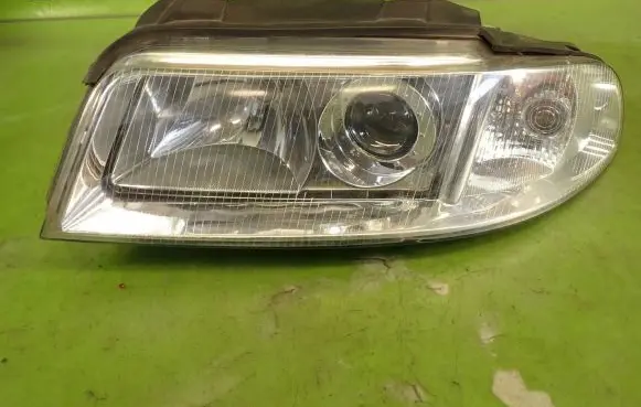 Audi A4 S4 B5 8D Headlight/headlamp 341-1107L