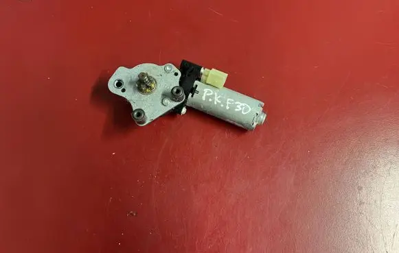 BMW 3 F30 F35 F31 Seat adjustment motor P11712302 0390204107