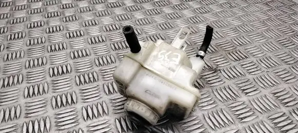 BMW 5 E39 Brake fluid reservoir 320671502