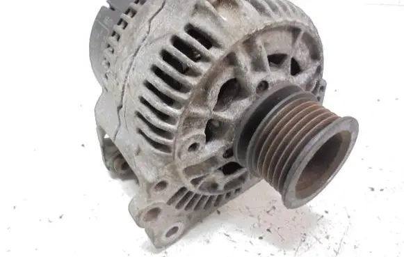 Skoda Felicia II Generator/alternator 028903025H