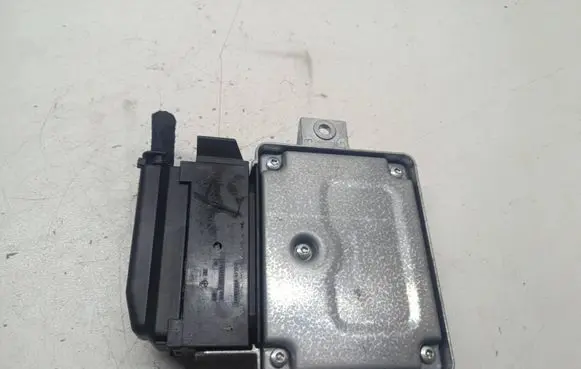 Volkswagen PASSAT B6 Hand brake control module 3C0907801B 15658301B GN00123857Q