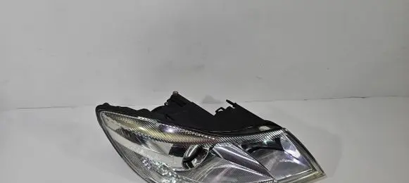 Skoda Octavia Mk2 (1Z) Headlight/headlamp 124235234
