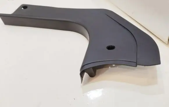 Maserati Ghibli Front sill trim cover 6700113680