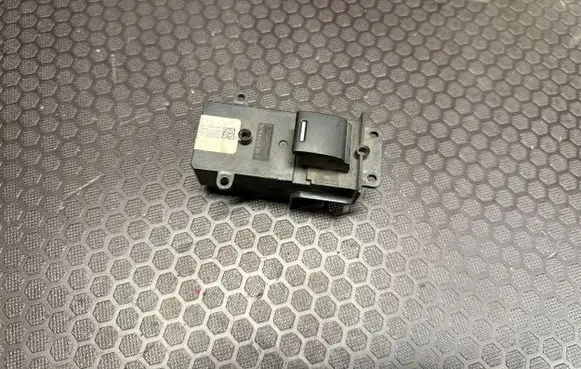 Honda CR-V Electric window control switch F000251A 0506071000154 35770SWAG0102