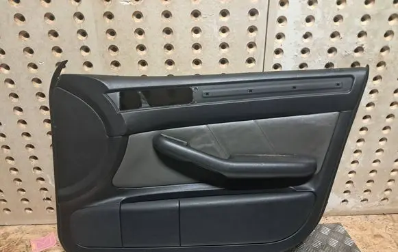 Audi A6 Allroad C5 Front door card panel trim 82886