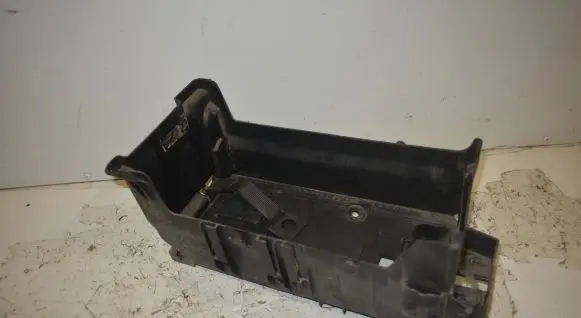 Opel Insignia A Battery box tray 312632764