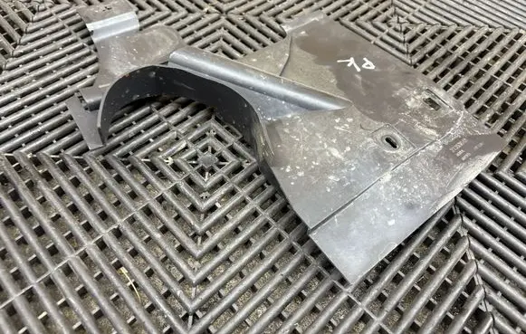 Volvo XC90 Front mudguard BQ2FA