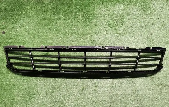 BMW 5 G30 G31 G38 Front bumper lower grill 9498597DANEK 9498597
