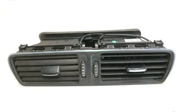 Volkswagen PASSAT B7 Dash center air vent grill 3AC819728A