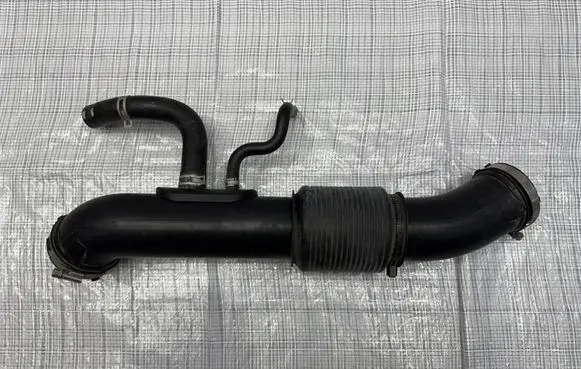 KIA Sorento IV Air intake hose/pipe 28130-P4400