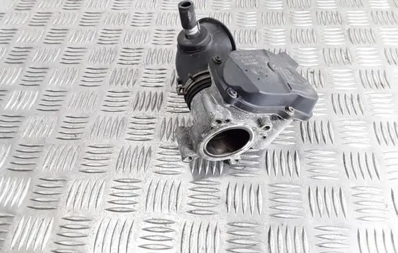 Skoda Fabia Mk2 (5J) Throttle valve 03D133062E
