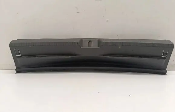 Volkswagen Golf VIII Trunk/boot sill cover protection 5H6863459B