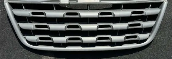 Renault Master III Front bumper upper radiator grill 623100256R