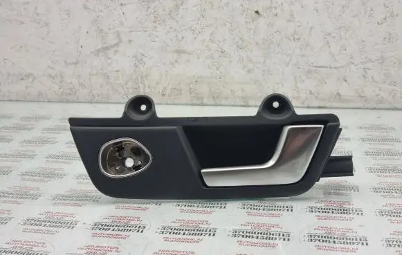 Seat Exeo (3R) Front door interior handle 8E0837020