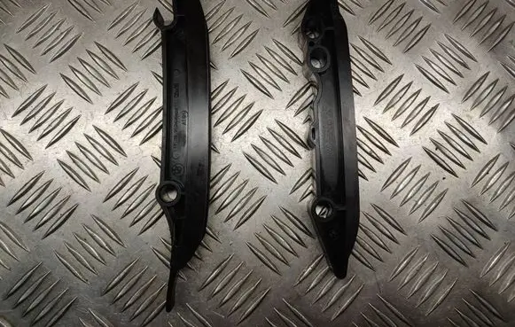 BMW 5 E60 E61 Slide rail for timing chain 2249627 2249624