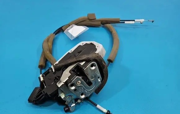 Nissan X-Trail T32 Rear door lock A3NS0XJ IMPRK1568509