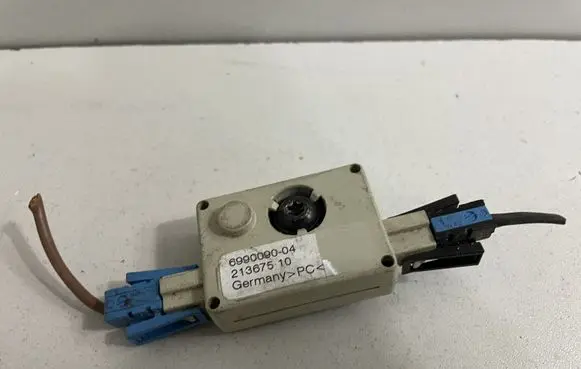 BMW 6 F12 F13 Aerial antenna amplifier 6990090