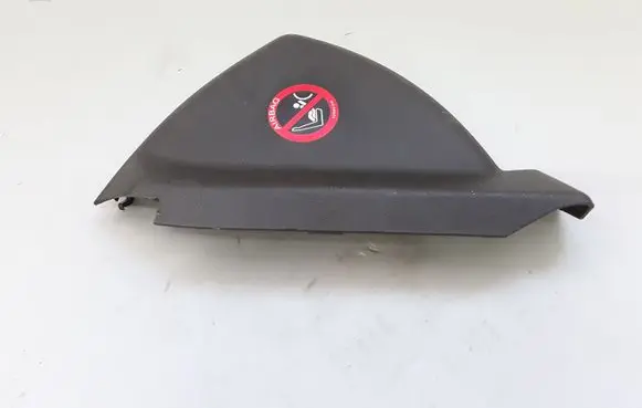 Mercedes-Benz C W204 Dashboard side end trim A2046800378
