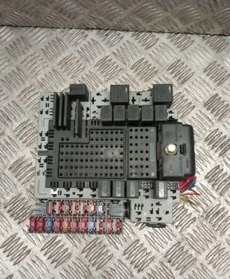 Volvo S60 Fuse box set 30679527 0529978