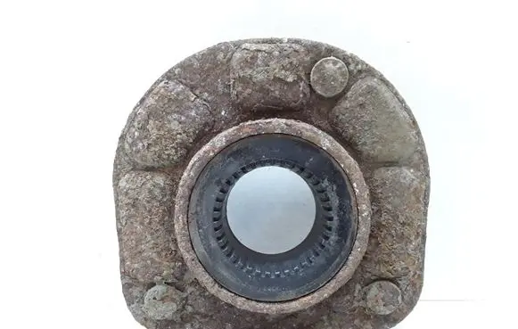Volvo V70 Front upper strut mount 