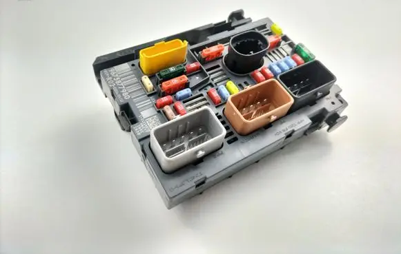 Citroen C4 Grand Picasso Fuse box set 9675877980