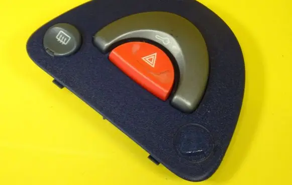 Smart ForTwo I Hazard light switch