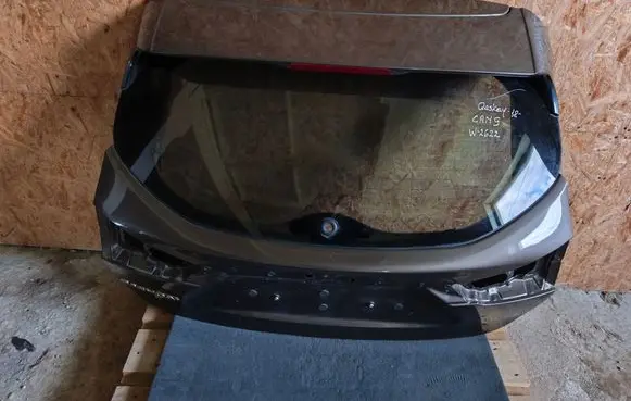 Nissan Qashqai Tailgate/trunk/boot lid 
